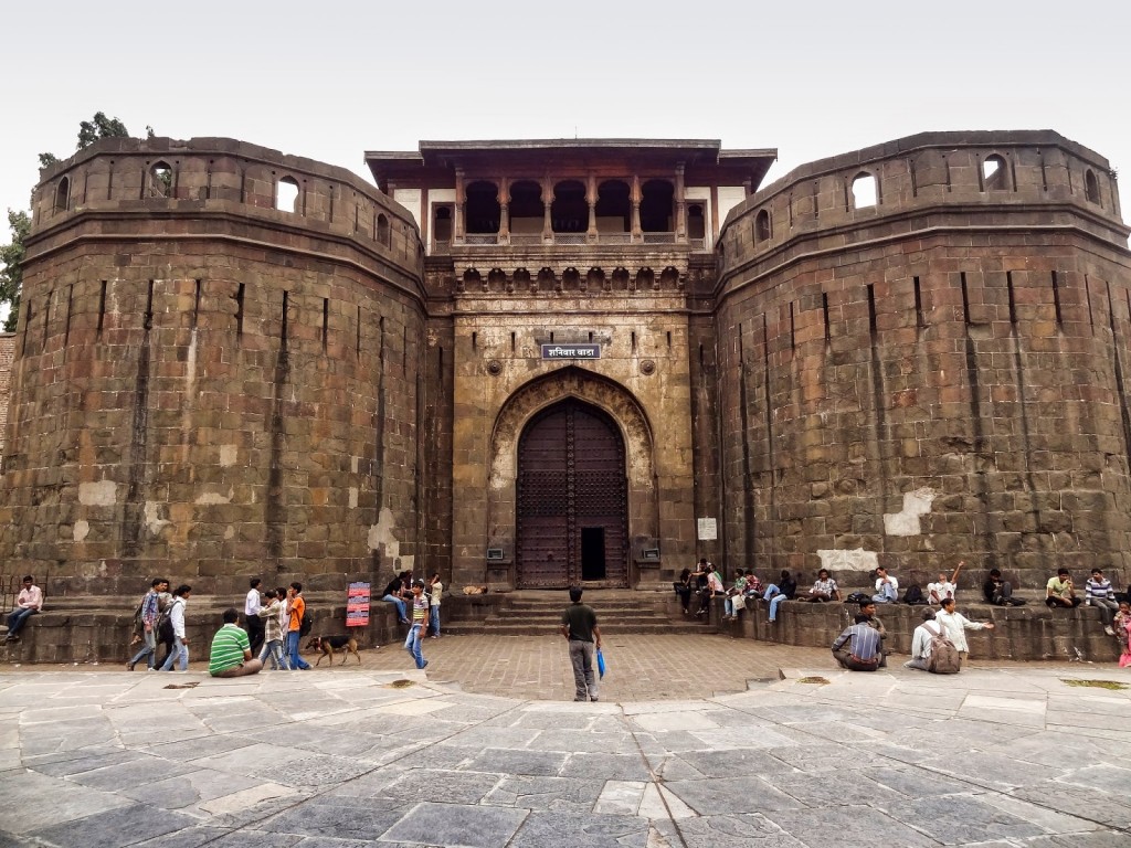 Shaniwar-Wada-Fort-Gate-Pune